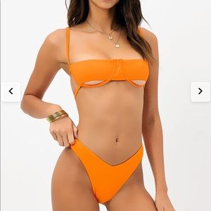NWT Frankie’s Bikinis Campbell Plissé Underwire Bikini Top and Bottom | Papaya